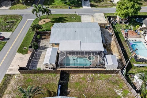 House in Venice, Florida 3 bedrooms, 147.16 sq.m. № 2151629 - photo 6