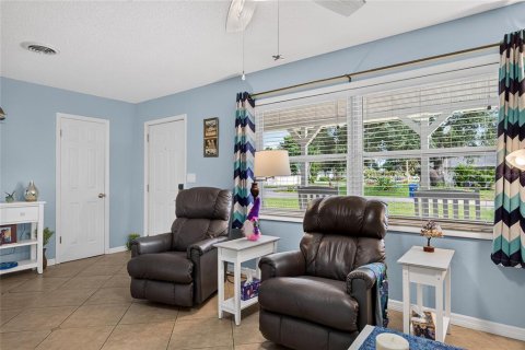 House in Venice, Florida 3 bedrooms, 147.16 sq.m. № 2151629 - photo 18