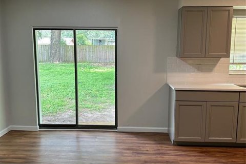 Casa en alquiler en Ocala, Florida, 3 dormitorios, 130.06 m2 № 1913638 - foto 5