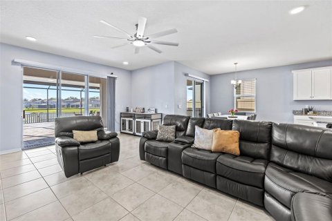 House in Wimauma, Florida 5 bedrooms, 331.29 sq.m. № 1725545 - photo 16