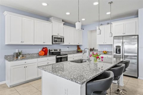 House in Wimauma, Florida 5 bedrooms, 331.29 sq.m. № 1725545 - photo 8