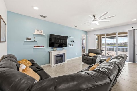 House in Wimauma, Florida 5 bedrooms, 331.29 sq.m. № 1725545 - photo 14