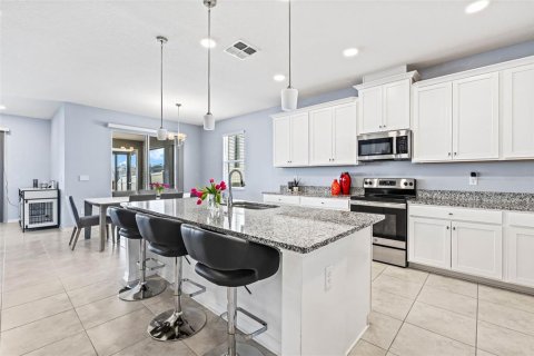 House in Wimauma, Florida 5 bedrooms, 331.29 sq.m. № 1725545 - photo 6