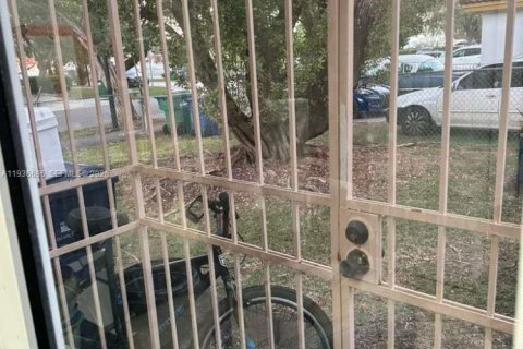 Купить кондоминиум в Хомстед, Флорида 2 спальни, 145.67м2, № 1994628 - фото 6