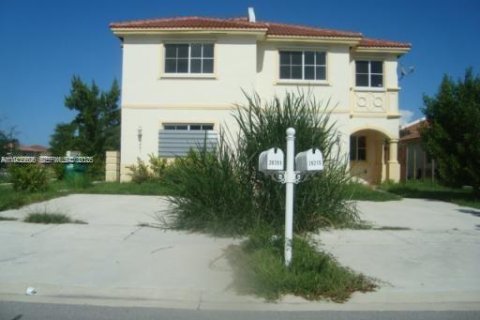 Condo in Homestead, Florida, 2 bedrooms  № 1994628 - photo 1