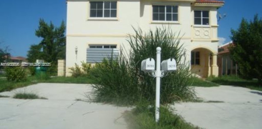 Condo in Homestead, Florida, 2 bedrooms  № 1994628