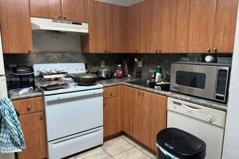 Купить кондоминиум в Хомстед, Флорида 2 спальни, 145.67м2, № 1994628 - фото 2