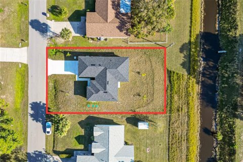 House in Palm Bay, Florida 3 bedrooms, 139.35 sq.m. № 1509920 - photo 21