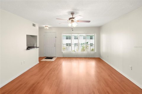 Copropriété à vendre à Punta Gorda, Floride: 2 chambres, 97.18 m2 № 2148573 - photo 16