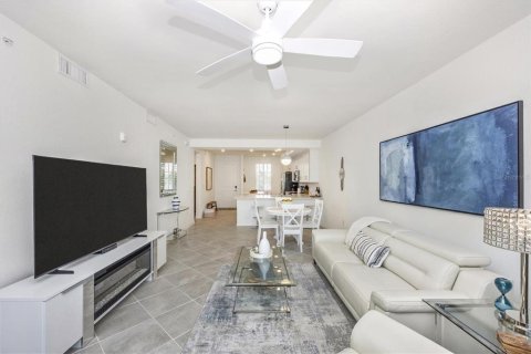 Condominio en alquiler en Venice, Florida, 2 dormitorios, 104.42 m2 № 2123073 - foto 18