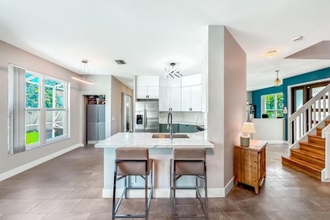 Villa ou maison à vendre à Boca Raton, Floride: 4 chambres, 248.23 m2 № 2394774 - photo 5