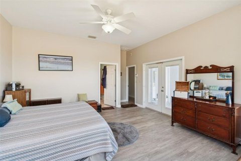 House in Lake Alfred, Florida 4 bedrooms, 248.61 sq.m. № 2217915 - photo 20