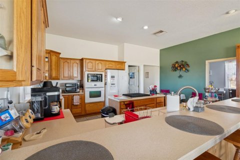 House in Lake Alfred, Florida 4 bedrooms, 248.61 sq.m. № 2217915 - photo 30