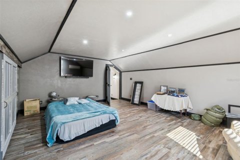 House in Lake Alfred, Florida 4 bedrooms, 248.61 sq.m. № 2217915 - photo 10