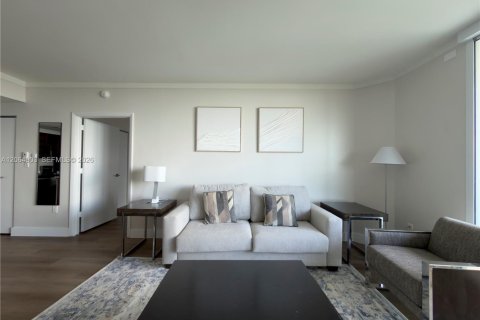 Condo in Miami, Florida, 1 bedroom  № 2279213 - photo 7