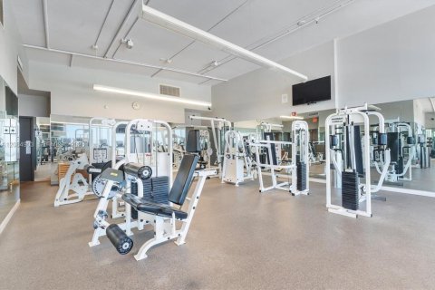 Condo in Miami, Florida, 1 bedroom  № 2279213 - photo 15