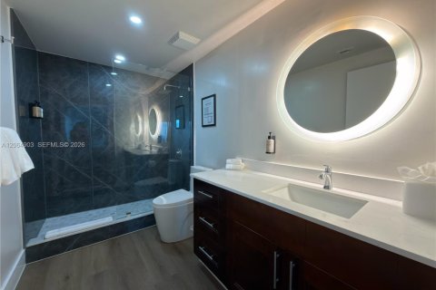 Condo in Miami, Florida, 1 bedroom  № 2279213 - photo 6