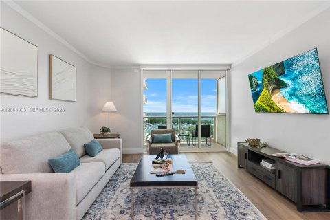 Condo in Miami, Florida, 1 bedroom  № 2279213 - photo 27