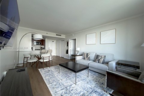 Condo in Miami, Florida, 1 bedroom  № 2279213 - photo 8