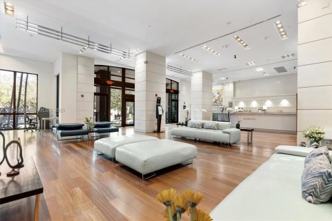 Condo in Miami, Florida, 1 bedroom  № 2279213 - photo 17