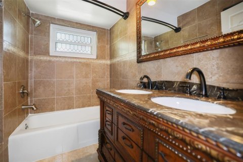 Casa en venta en Oldsmar, Florida, 3 dormitorios, 121.33 m2 № 1545101 - foto 12