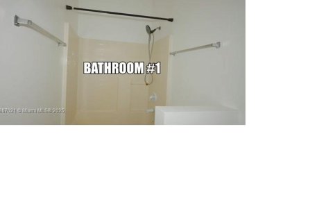 Villa ou maison à louer à Vero Beach, Floride: 4 chambres, 218.97 m2 № 1896624 - photo 8