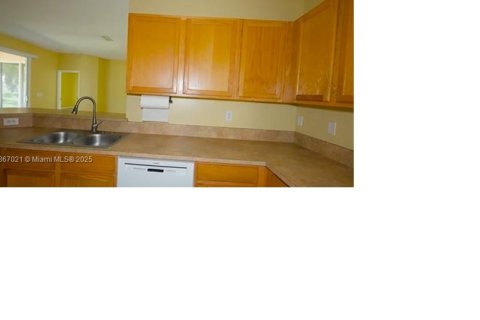 Villa ou maison à louer à Vero Beach, Floride: 4 chambres, 218.97 m2 № 1896624 - photo 4