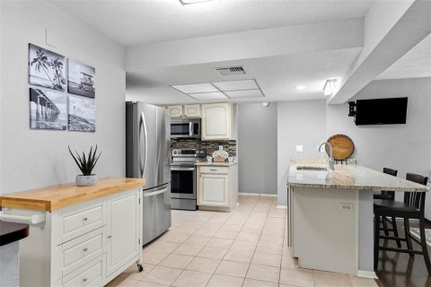 Villa ou maison à vendre à Palm Harbor, Floride: 2 chambres, 137.68 m2 № 2399419 - photo 9