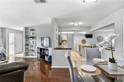 Villa ou maison à vendre à Palm Harbor, Floride: 2 chambres, 137.68 m2 № 2399419 - photo 7