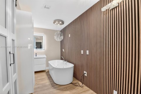 House in Wellington, Florida 3 bedrooms, 180.04 sq.m. № 2030839 - photo 30