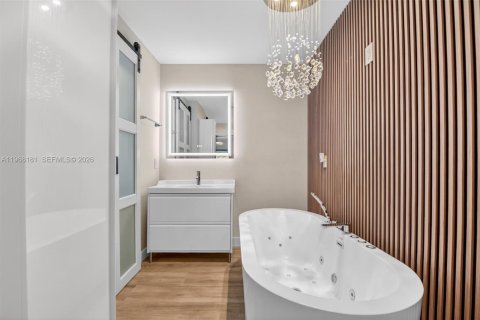 House in Wellington, Florida 3 bedrooms, 180.04 sq.m. № 2030839 - photo 29