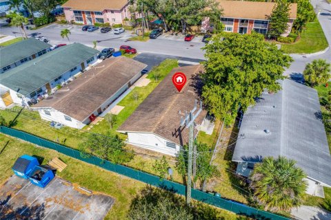 Propiedad comercial en venta en Fort Lauderdale, Florida, 157.56 m2 № 1860314 - foto 18