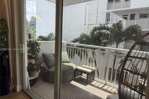 Купить кондоминиум в Майами-Бич, Флорида 2 спальни, 69.86м2, № 2060311 - фото 22