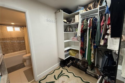 Купить кондоминиум в Майами-Бич, Флорида 2 спальни, 69.86м2, № 2060311 - фото 20