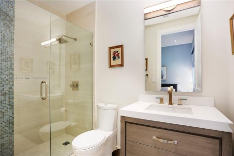 House in Coral Gables, Florida 6 bedrooms, 433.11 sq.m. № 1738973 - photo 28