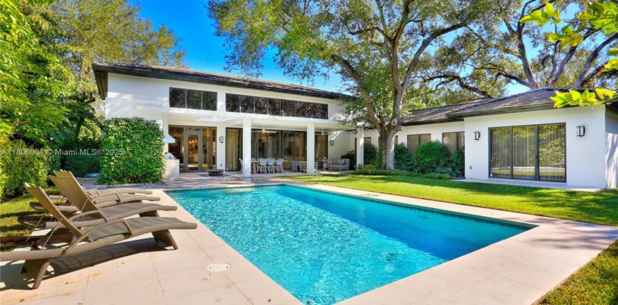 House in Coral Gables, Florida 6 bedrooms, 433.11 sq.m. № 1738973