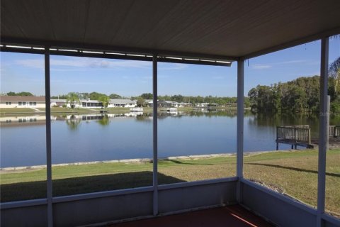 House in Sun City Center, Florida 3 bedrooms, 190.73 sq.m. № 1905905 - photo 3