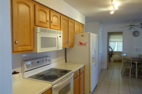 House in Sun City Center, Florida 3 bedrooms, 190.73 sq.m. № 1905905 - photo 15