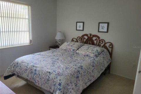 House in Sun City Center, Florida 3 bedrooms, 190.73 sq.m. № 1905905 - photo 17
