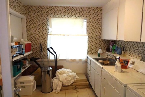 House in Sun City Center, Florida 3 bedrooms, 190.73 sq.m. № 1905905 - photo 16
