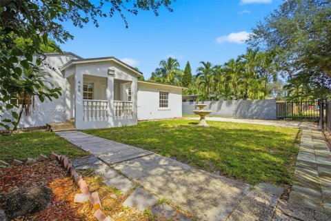 Villa ou maison à louer à Miami, Floride: 3 chambres, 157.93 m2 № 1988140 - photo 1