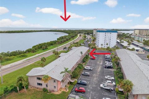 Condominio en venta en Dunedin, Florida, 2 dormitorios, 96.62 m2 № 1902079 - foto 2