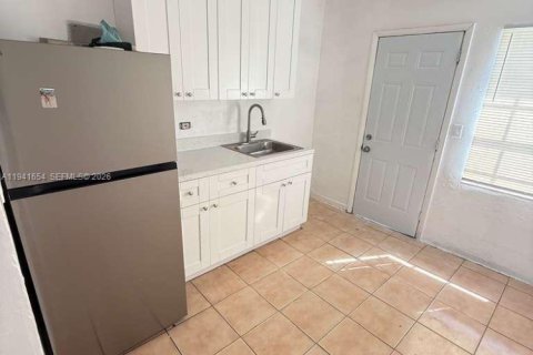 Снять в аренду виллу или дом в Майами, Флорида 2 спальни, 128.02м2, № 1998918 - фото 14