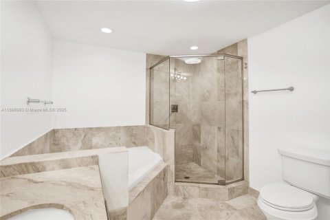 Condo in Plantation, Florida, 2 bedrooms  № 1953549 - photo 16