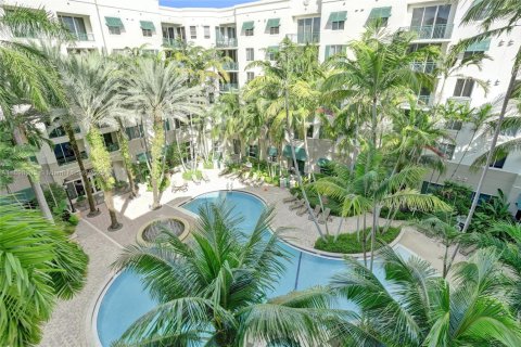 Condo in Plantation, Florida, 2 bedrooms  № 1953549 - photo 1