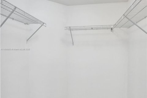 Condo in Plantation, Florida, 2 bedrooms  № 1953549 - photo 18