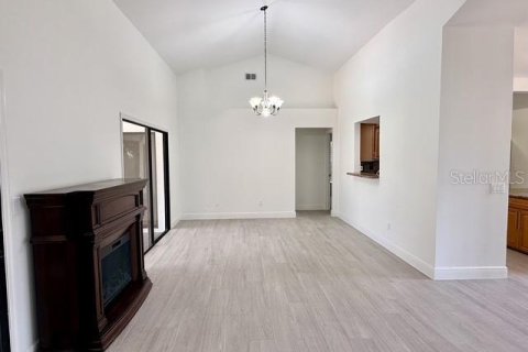 Villa ou maison à louer à Oviedo, Floride: 3 chambres, 155.8 m2 № 2167817 - photo 7