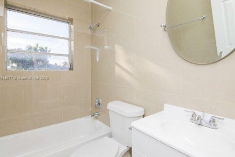 Appartement à louer à Dania Beach, Floride: 2 chambres, 69.68 m2 № 2016577 - photo 3