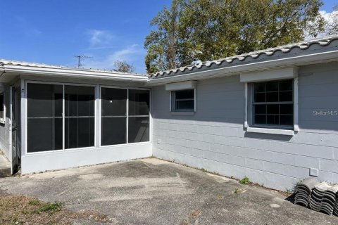 Villa ou maison à louer à Port Richey, Floride: 3 chambres, 112.04 m2 № 1908555 - photo 18