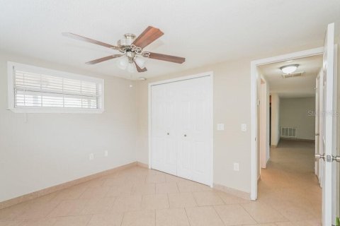 Villa ou maison à louer à New Port Richey, Floride: 3 chambres, 116.31 m2 № 2391132 - photo 13